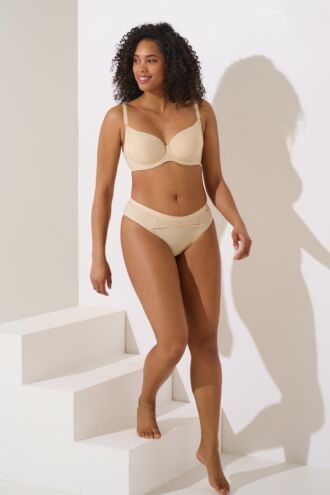 Градник со пенести корпи »Laura«